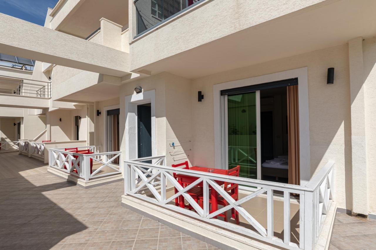 Hotel Picasso Radhimë Exterior foto